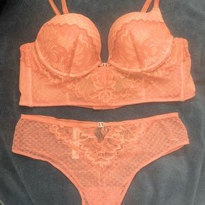 Peach corsette style Bra and panty set